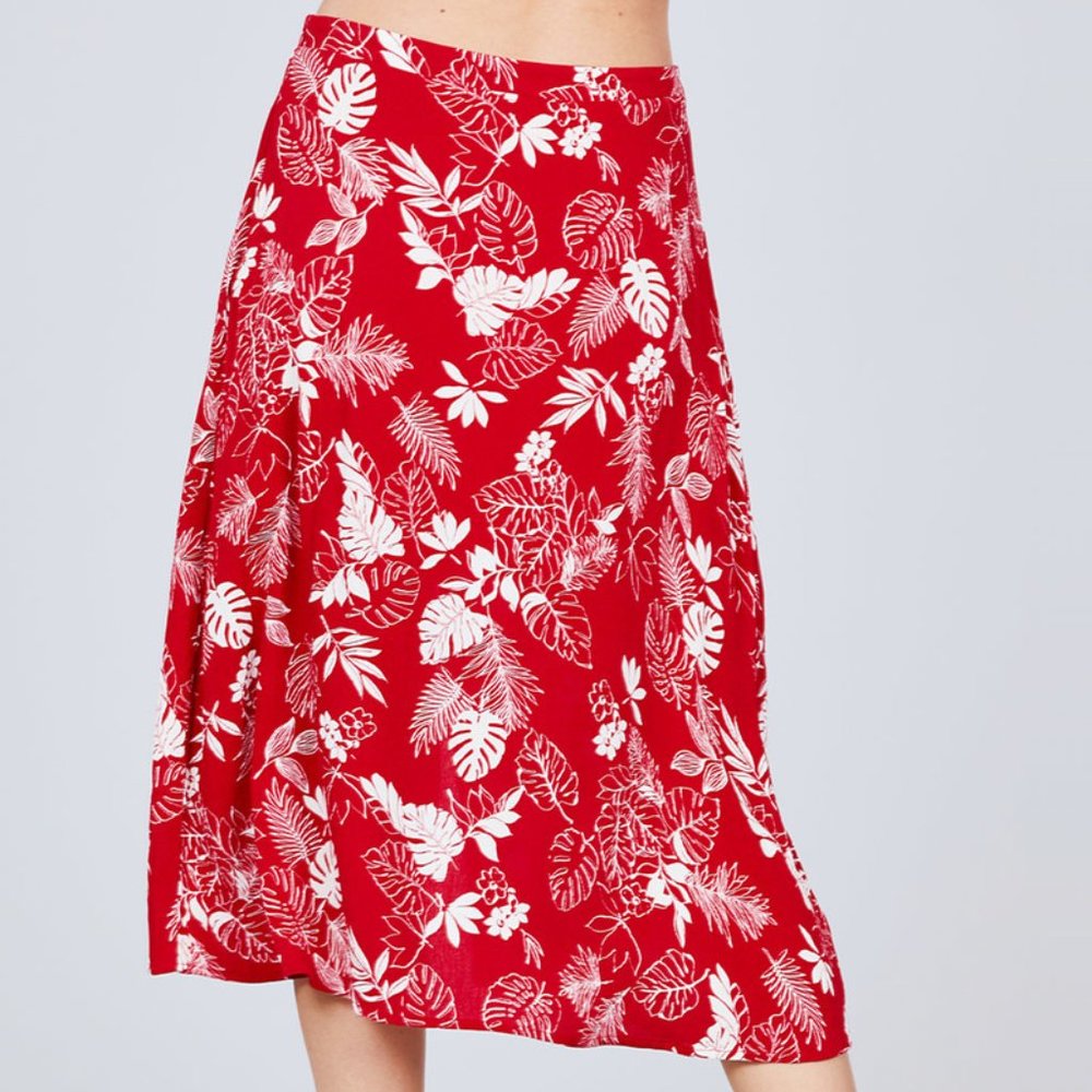 Red 2 piece floral set - Picture 6 of 6